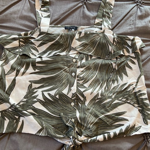 1.State flows tropical button blouse with tie - Picture 3 of 5